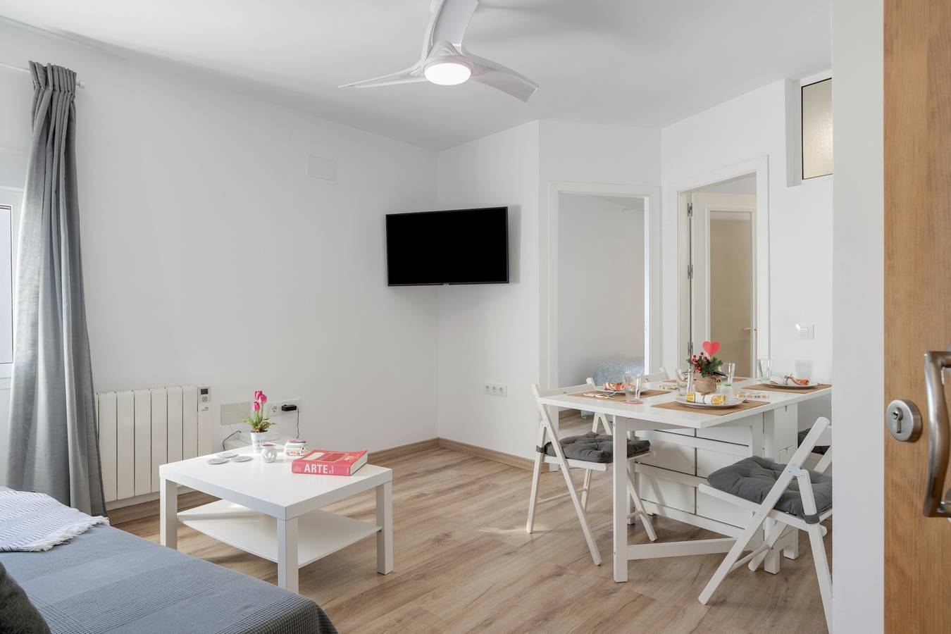 Belvedere Apartment with Views of Vejer’s Historic Old Town in Vejer de la Frontera, Costa de la Luz