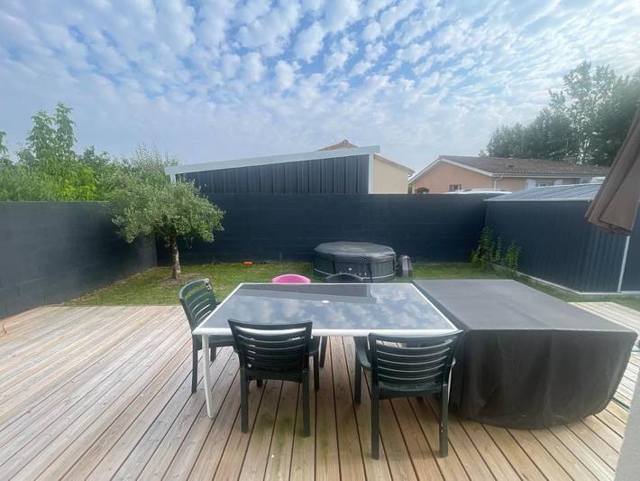 Location de vacances pour 6 personnes, avec terrasse et jardin à Cussac-Fort-Médoc - 4