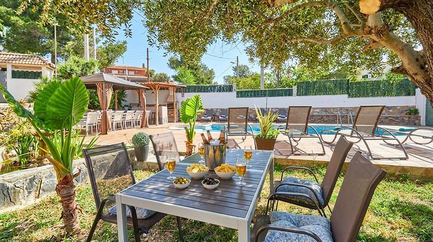 Chalet para 10 personas, con jardín y piscina en Cataluña - 4