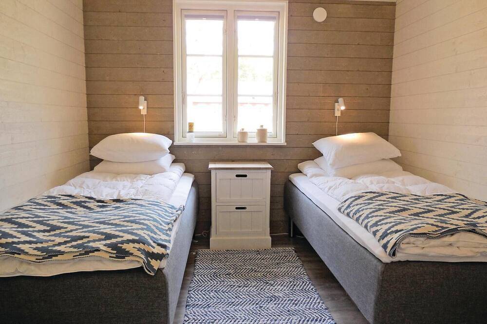 Awesome home in Borrby with sauna in Österlen