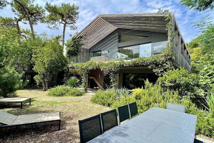 Villa pour 10 personnes, avec balcon et jardin - 1