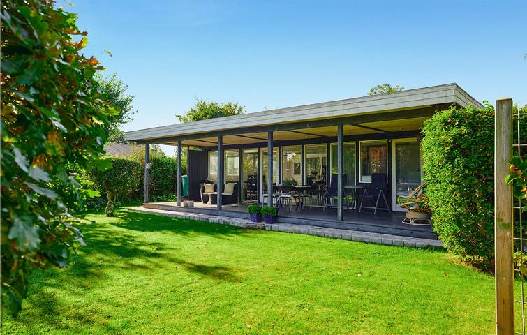 Ferienhaus für 6 Personen, mit Terrasse und Garten - 1