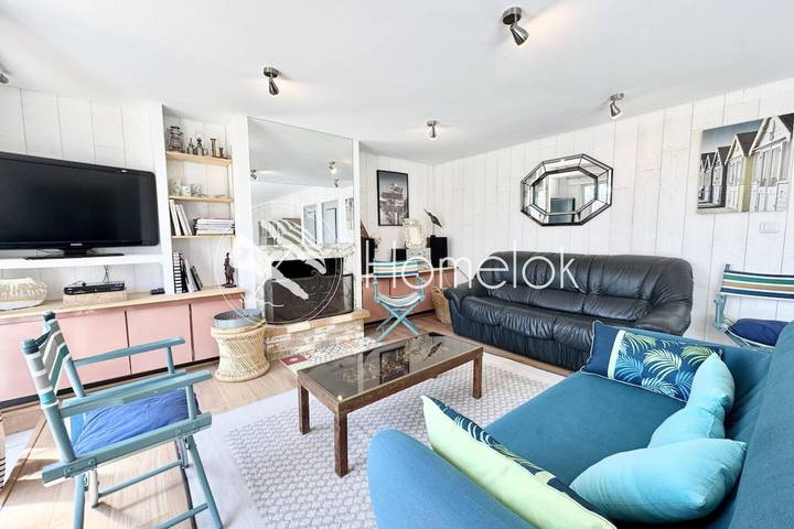 Location de vacances pour 8 personnes, avec terrasse et jardin, adapté aux familles dans Le Fort-Bloqué