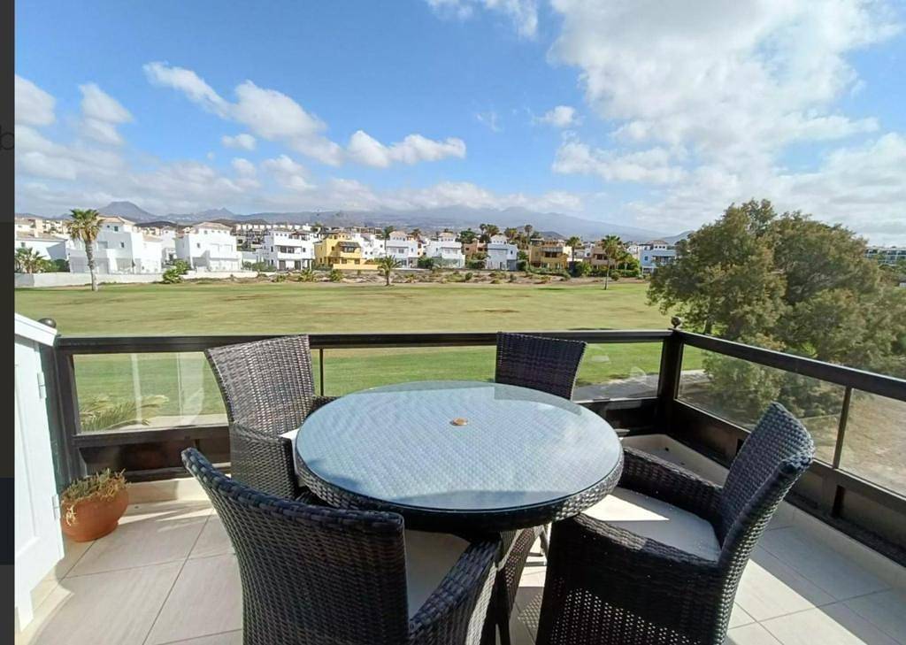 Entire holiday apartment, Beach Apartment in Amarilla Golf- Sleeps 4 in Amarilla Golf, San Miguel de Abona