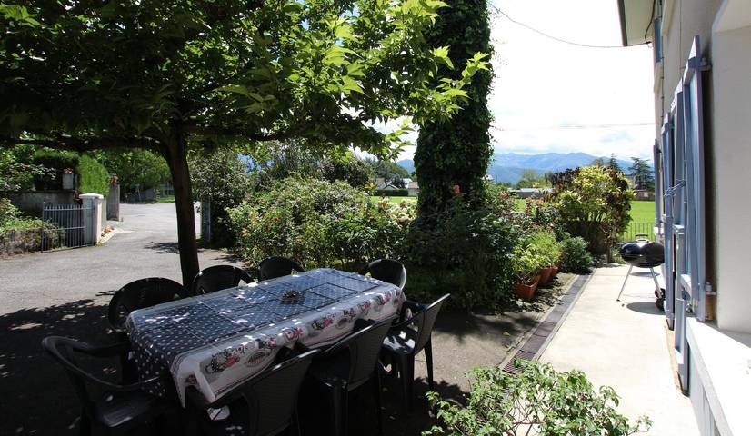 Gîte pour 9 personnes, avec piscine et jardin dans Béarn - 2
