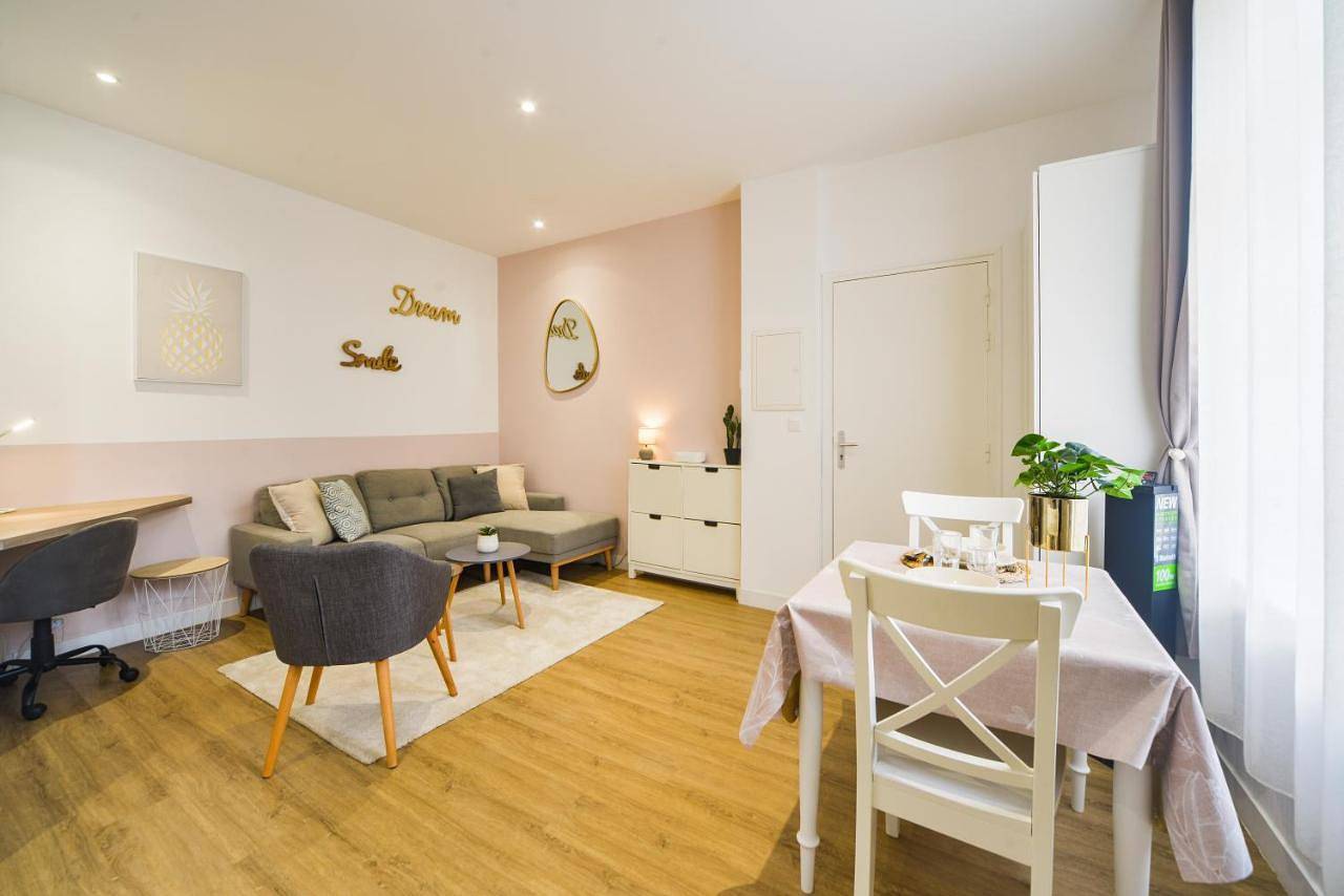 Appartement entier, Les Carnaux- Parking - Terrasse in Ballan-Miré, Région de Tours