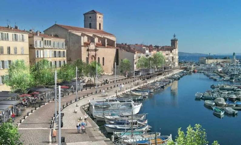 Gîte pour 4 personnes dans Office de Tourisme de la Ciotat - 2