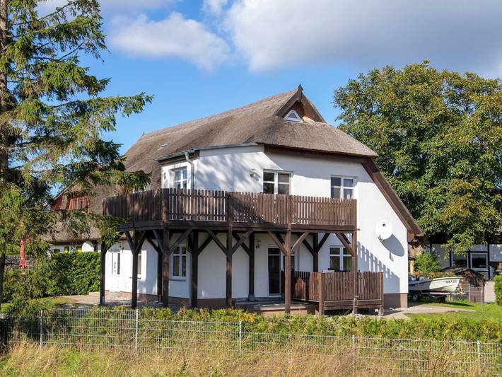 Ferienwohnung für 5 Personen, mit Terrasse und Garten in Freest - 3