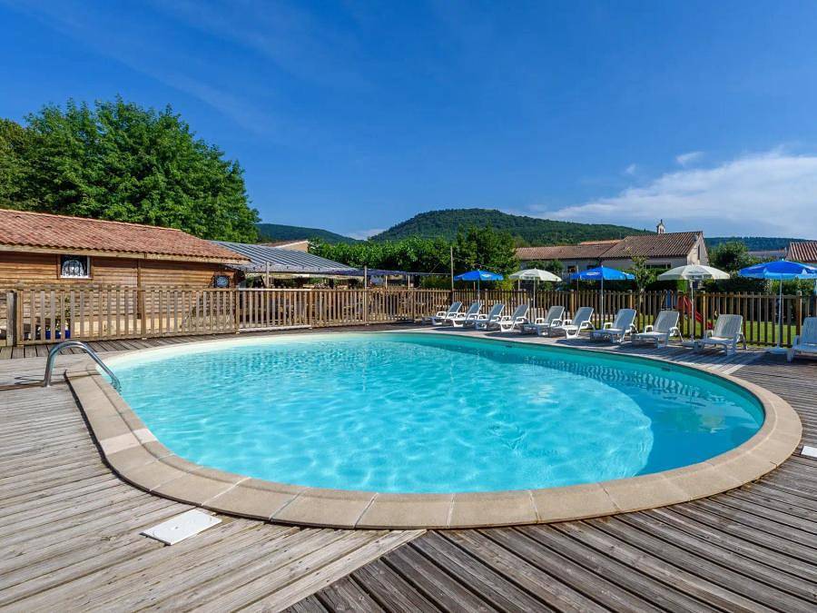 Flower Camping Saint-Martin - Tienda de campaña 4 personas - Tienda amueblada 23m² - 3 habitaciones - sin sanitarios - Toldo 11m² - Azotea in Sorèze, Lauragais