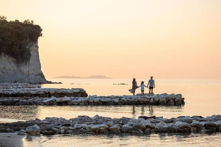 Bungalow für 3 Personen, mit Ausblick und Garten sowie Pool und Kinderpool auf Korfu - 2