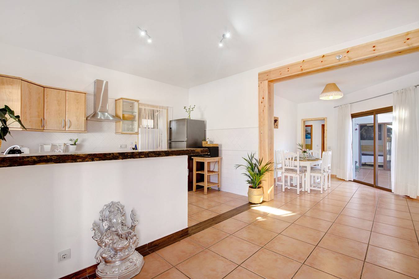 Villa "Baobab" with Mountain View, Pool & Wi-Fi in Oasis Tamarindo, La Oliva