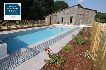 Gîte pour 6 personnes, avec terrasse ainsi que piscine et jardin à Quévert