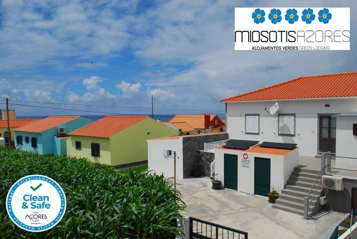 Casa de férias para 4 pessoas, com vista e jardim, com animais de estimação em Ilha das Flores (Açores)