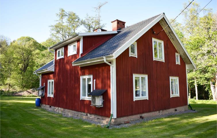 Ferienwohnung für 5 Personen, mit Garten in Hjortkvarn