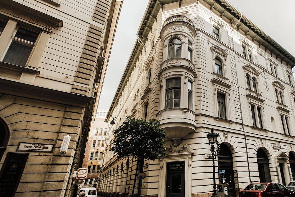 Ganze Wohnung, Romantisches Refugium im Zentrum von Budapest, die meisten wichtigen Sehenswürdigkeiten sind zu Fuß erreichbar in Budapest, Danube-Ipoly National Park