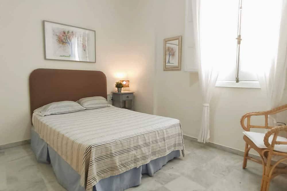 Entire apartment, Duplex with Terrace in Santa Cruz 5 pax Parking Opc in Casco Antiguo, Sevilla