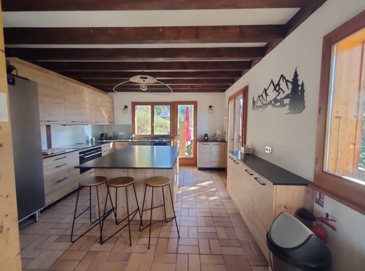 Gîte pour 24 personnes, avec jardin et jacuzzi ainsi que terrasse et sauna, animaux acceptés à La Chapelle-d'Abondance - 3