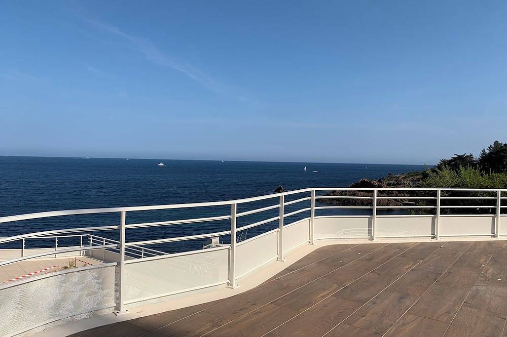 Geheel appartement, Garden level sea view heated swimming pool air conditioning in Le Trayas, Saint-Raphaël