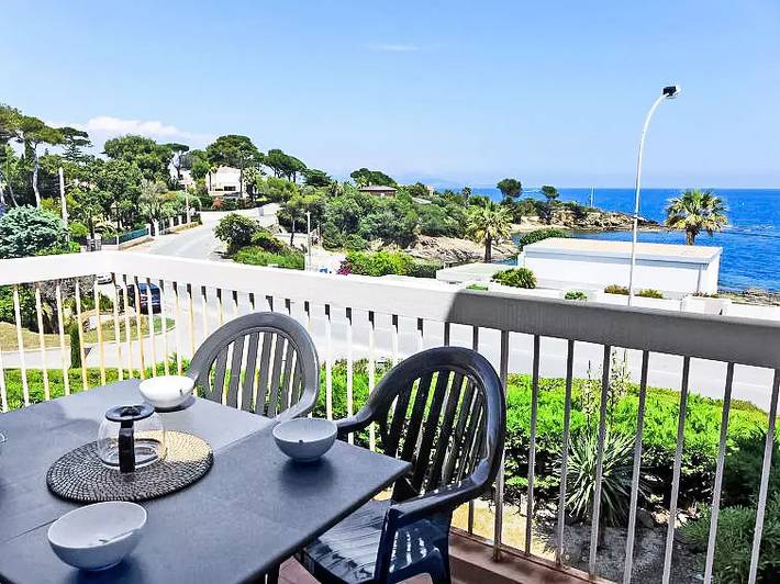 Gîte pour 4 personnes, avec terrasse dans Saint-Aygulf