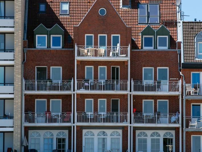 Ganze Ferienwohnung, Nordland Appartements - Nordland Appartments - Wohnung Habel - Direkt am Meer, näher dran geht nicht! in Nordfriesische Inseln (Schleswig-Holstein) (Schleswig-Holstein), Wyk auf Föhr