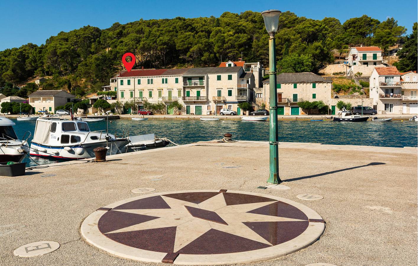 Ganze Ferienwohnung, Gemütliche Ferienwohnung mit Meerblick, WLAN, Klimaanlage, Küche und in Strandnähe in Povlja, Brac
