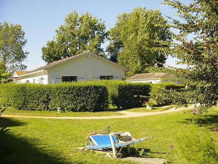 Location de vacances pour 16 personnes, avec jardin et piscine à Le Perrier - 2