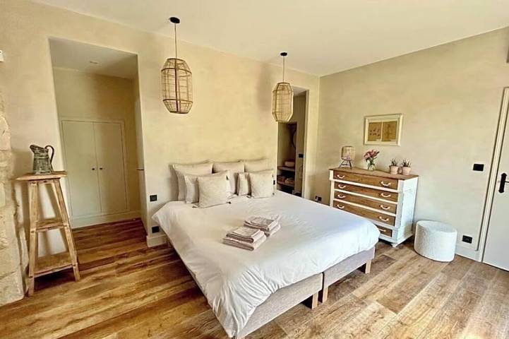 Gîte pour 10 personnes, avec jardin à Livers-Cazelles - 3