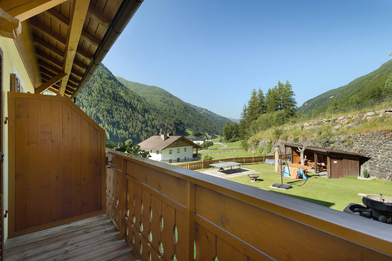 Zimmer 'Pension Waldheim 3' mit Bergblick, Gemeinschaftsgarten und Wi-Fi in Ahrntal, Zillertaler Alpen