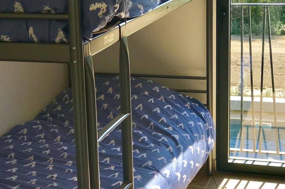 Deluxe villa with private pool and beautiful mountain view in Malaucène, Parc naturel régional du Mont-Ventoux