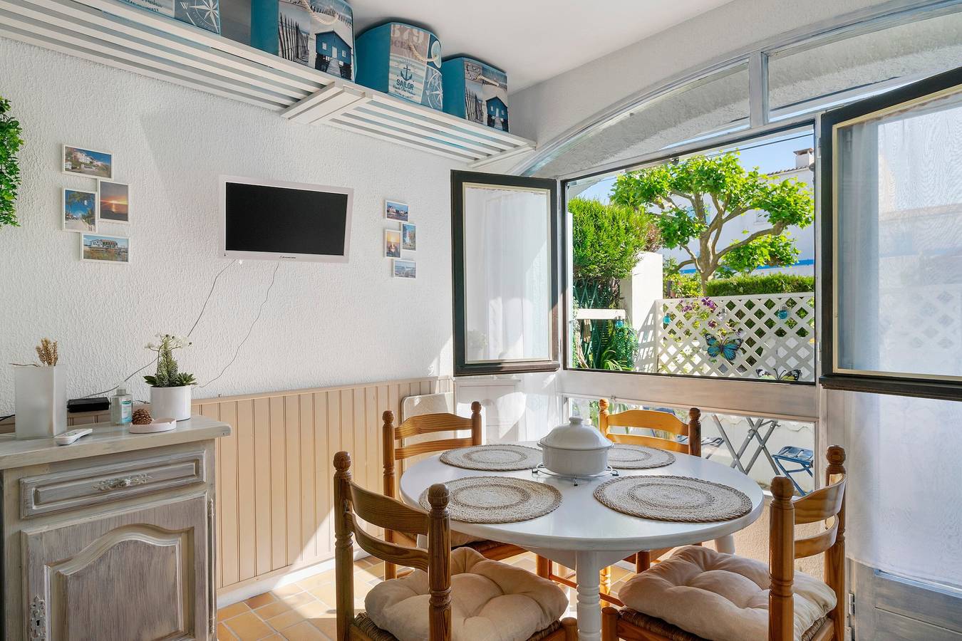 Ganzes Studio, Studio an der Corniche mit Gemeinschaftspool, privater Terrasse und gemeinsamem Garten in Saint-Palais-sur-Mer, Côte de Beauté