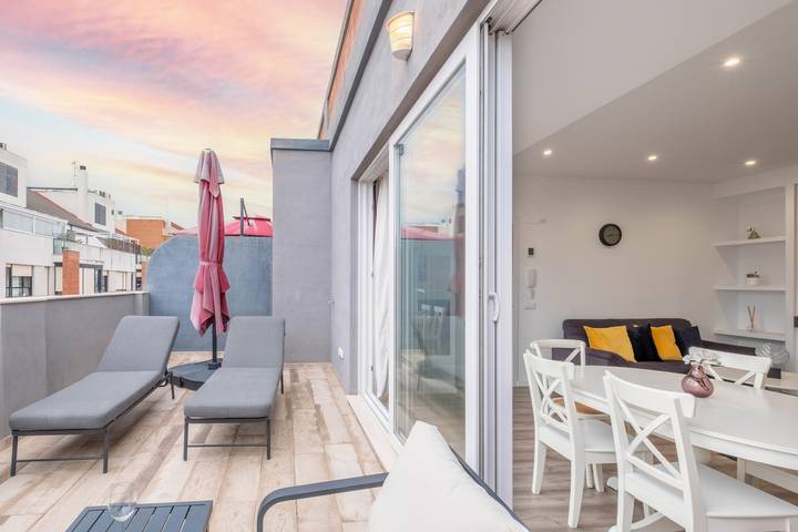 Ferienwohnung für 5 Personen, mit Balkon in Valencia