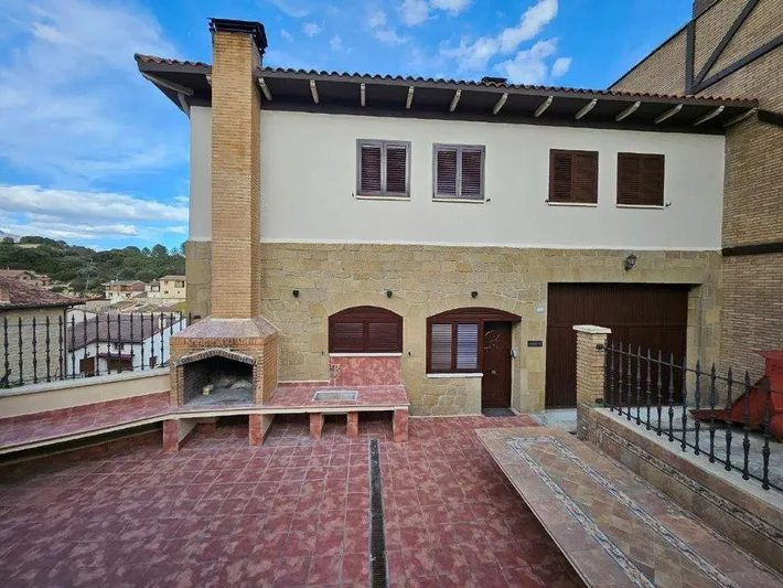 Casa de vacaciones para 8 personas, con terraza y vistas - 1
