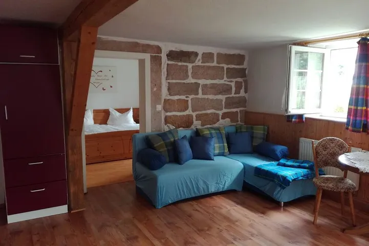 Ganze Wohnung, Helle Ferienwohnung mit Platz im Herzen der Sächsischen Schweiz in Pfaffendorf, Königstein
