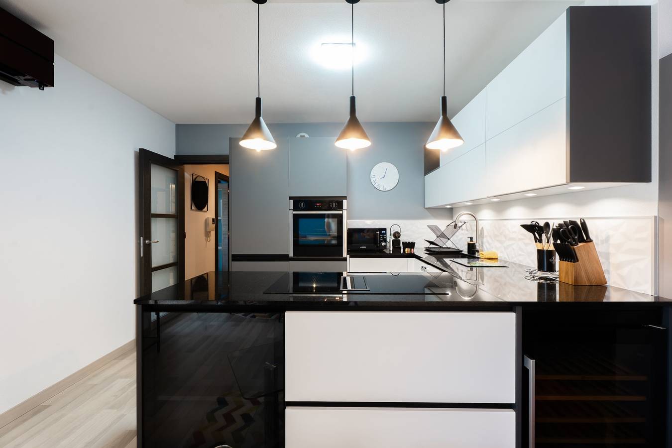 Appartement entier, Elégant 3 pièces avec Terrasse - Centre - Lumineux in Cannes, Région de Cannes