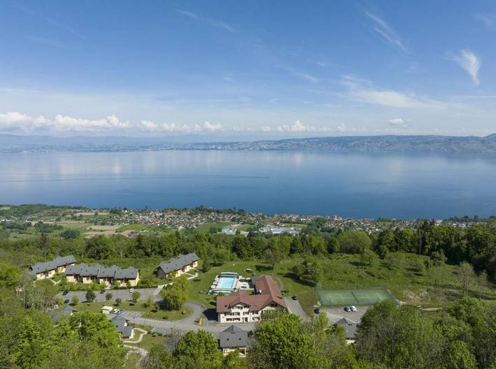 Gîte pour 6 personnes, avec piscine et vue sur le lac ainsi que vue et balcon à Lugrin - 3