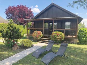 Chalet pour 6 personnes, avec jardin et vue ainsi que vue sur le lac et piscine dans Seine-et-Marne