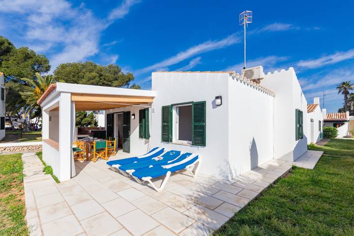Location de vacances pour 6 personnes, avec Jardin et Bassin pour enfant dans Son Xoriguer