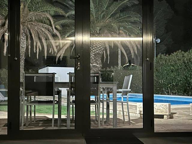 Location de vacances pour 4 personnes, avec vue ainsi que piscine et jardin dans les Planes del Rei - 3