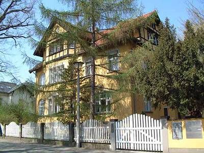 Ferienwohnung für 4 Personen, mit Terrasse und Garten in Dresden