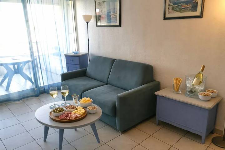 Gîte pour 4 personnes, avec balcon/terrasse et piscine dans Plage du Port Fréjus - 3