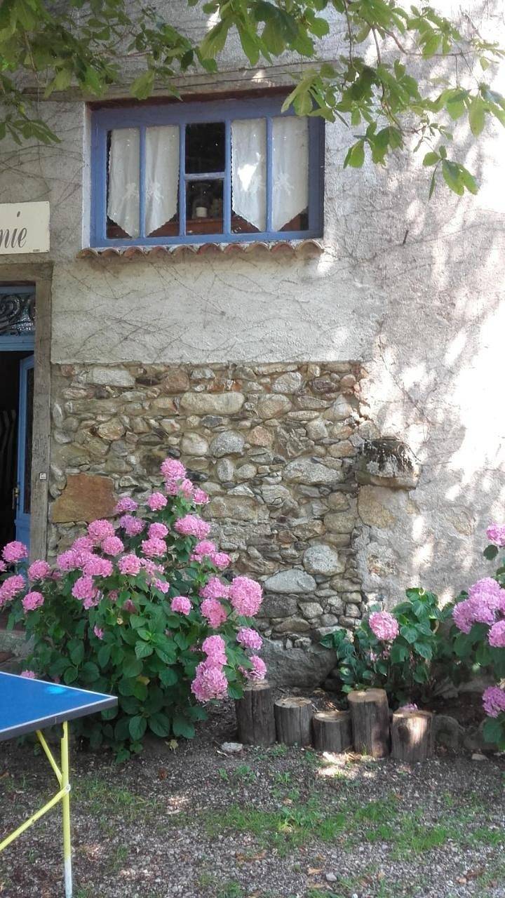 Chambre d’hôte pour 2 personnes avec jardin in Ganac, Parc naturel régional des Pyrénées ariégeoises