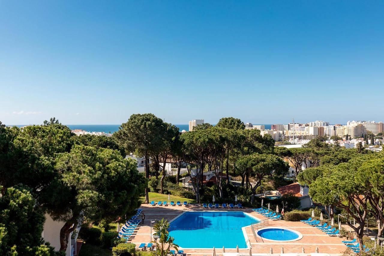 Apartamentos Turisticos Pinhal Da Marina in Quarteira, Distrito de Faro