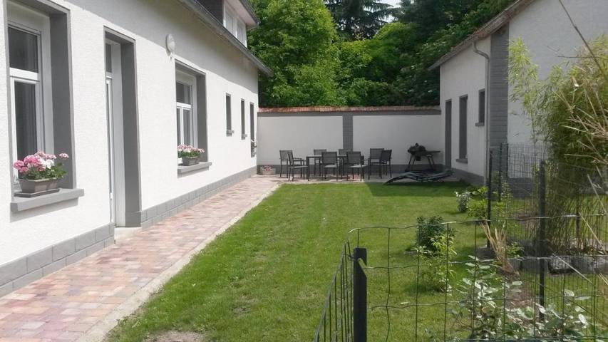 Location de vacances pour 7 personnes, avec vue et jardin à Albert - 2