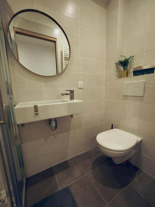 Ferienwohnung für 2 Personen, mit Ausblick und Garten in Versailles - 2