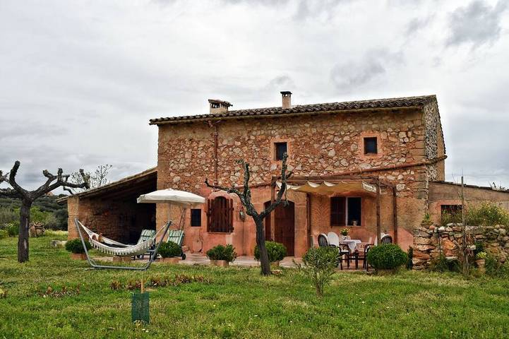 Finca für 4 Personen, mit Terrasse und Garten in Son Carrió