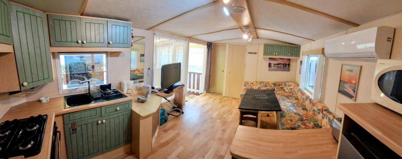 Mobile Home in Semussac, Région de Saintes
