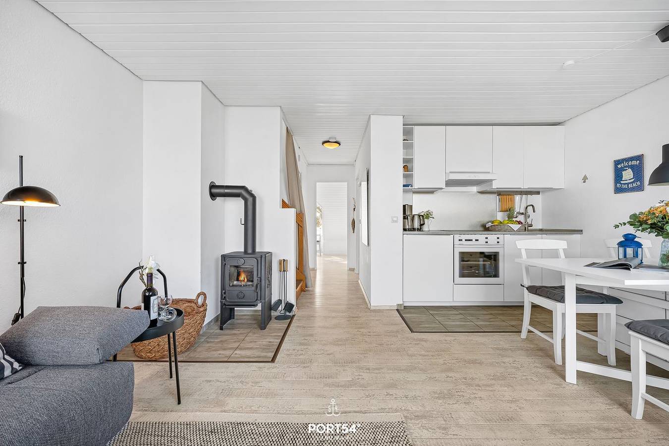 Ganze Wohnung, Ferienwohnung in Stein: Ostseeblick & Strandlage, 25 m zum Meer in Wendtorfer Strand, Stein