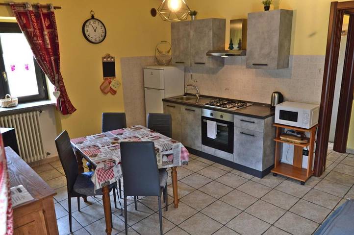 Location de vacances pour 3 personnes, avec jardin et vue à Bionaz - 2