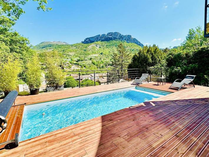 Location de vacances pour 6 personnes, avec Balcon et Terrasse ainsi que Jardin et Piscine à Buis-les-Baronnies - 2