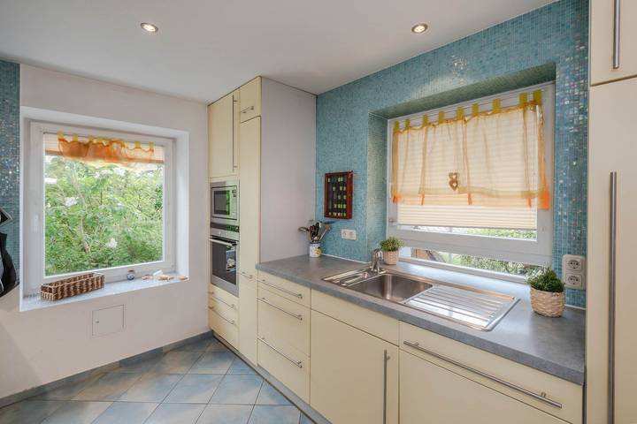 Freistehendes Ferienhaus in Heringsdorf mit großem Garten & Platz für 8 Gäste in Drei Kaiserbäder, Heringsdorf